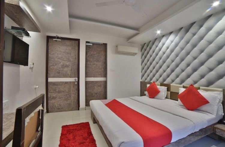 Hotel Green Apple Γκαντχιναγκάρ Εξωτερικό φωτογραφία